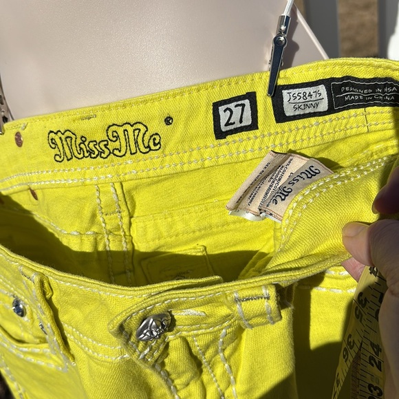 Miss Me Size 27 Skinny Neon Yellow Jeans - Picture 3 of 5